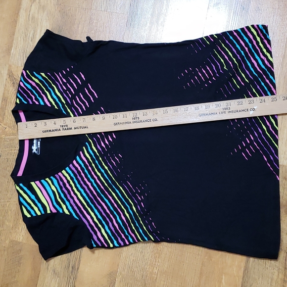 Xersion - Neon stripe v-neck tee - Ladies Large - Picture 6 of 10